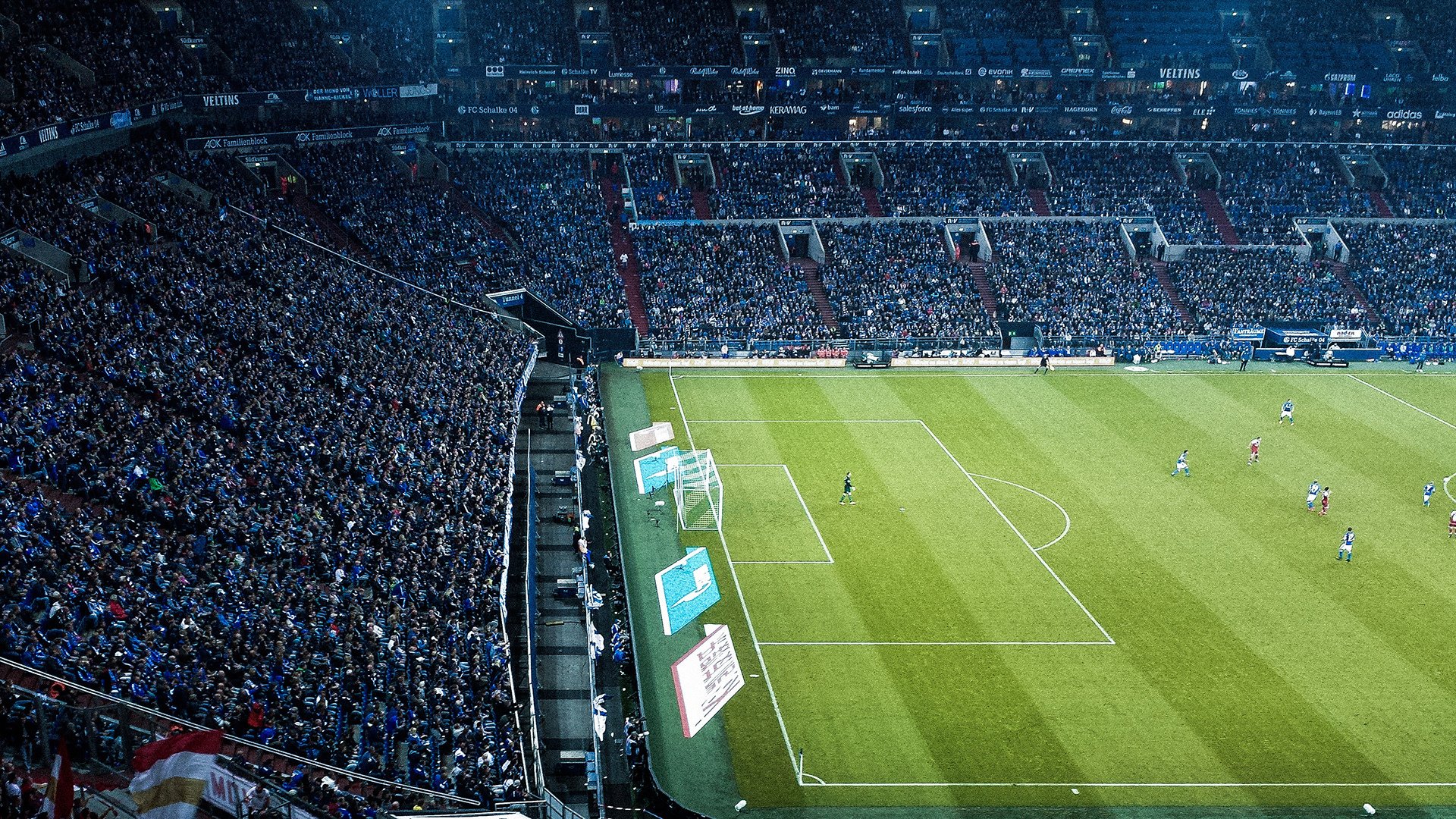 球场“绿色革命”:可再生能源与环保设计的结合